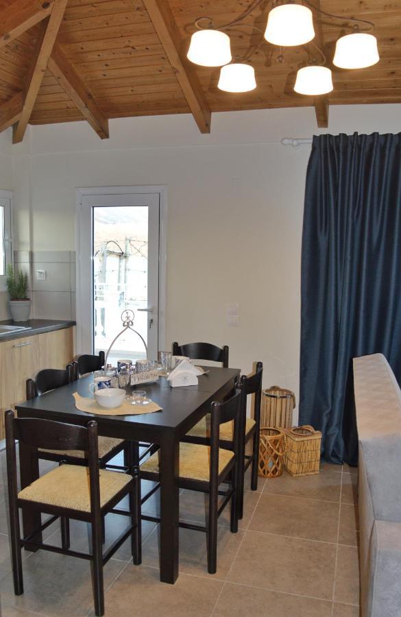 La Maison Bleue Apartment Lixouri Bagian luar foto