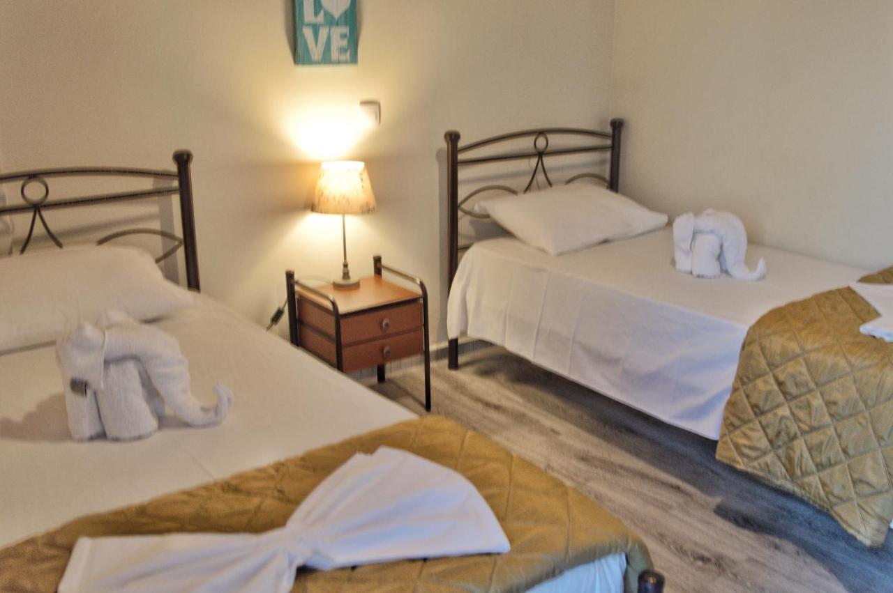 La Maison Bleue Apartment Lixouri Bagian luar foto